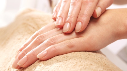 How to Maintain Healthy Nails – Expert Nail Care Tips