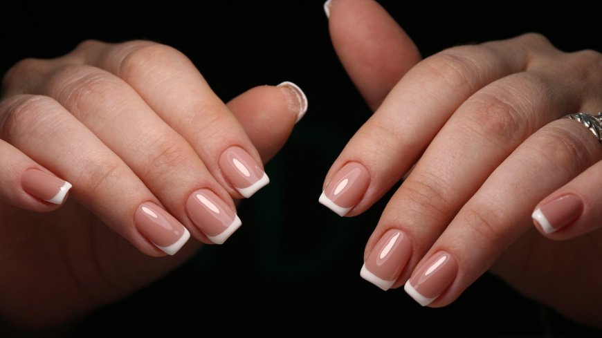 Healthy Nails 101 – Expert Tips for Stronger, Beautiful Nails