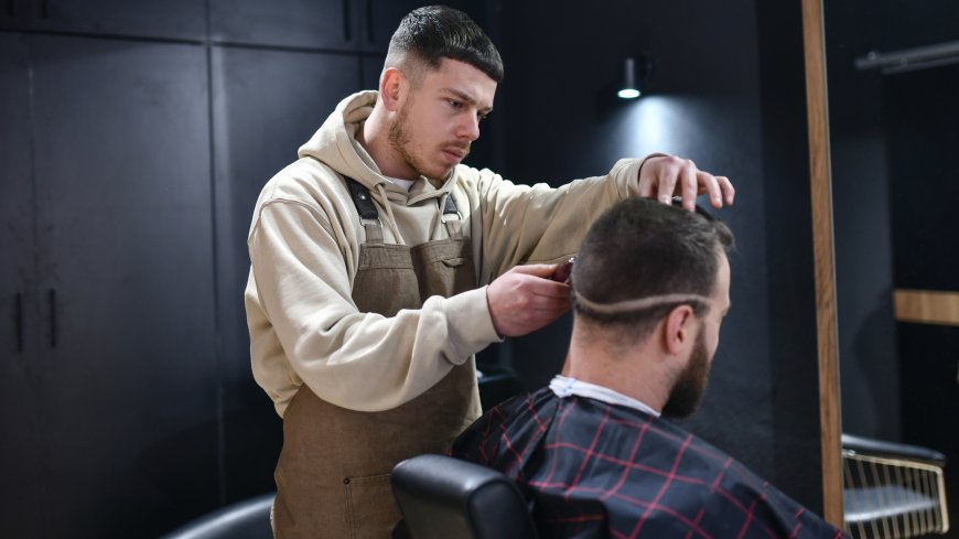 The Science of a Perfect Haircut – How Barbers Shape Your Look